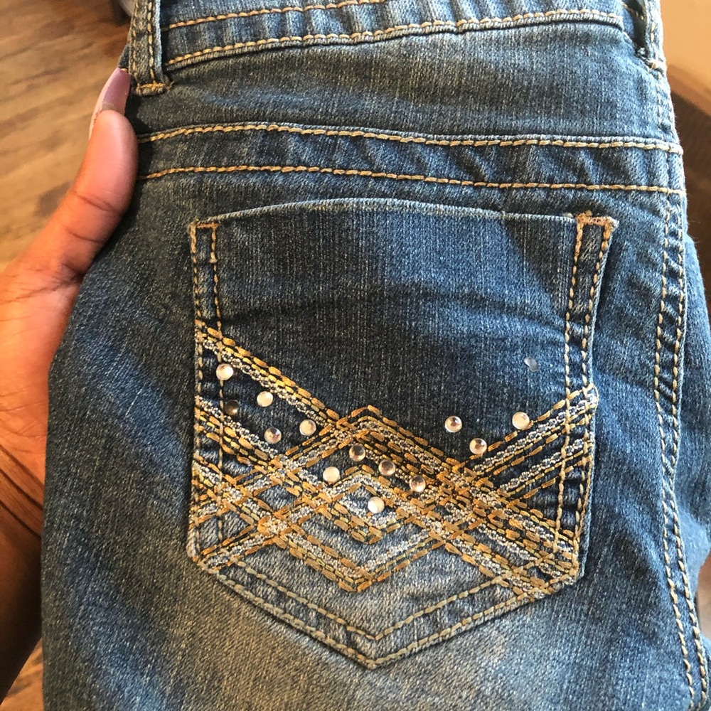 Clothes - Picture 4 of 5